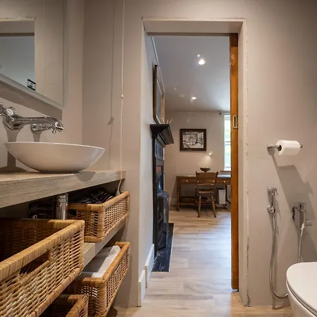 Мини-отель Chic Redland - Great Location - Free Wifi Бристоль