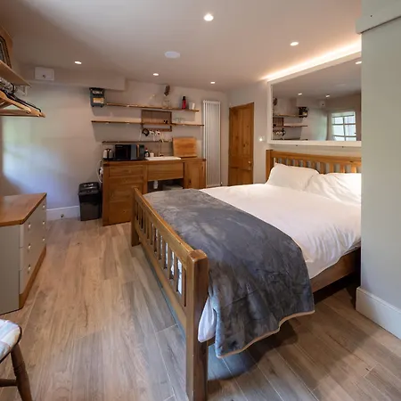 Chic Redland - Great Location - Free Wifi Мини-отель Бристоль